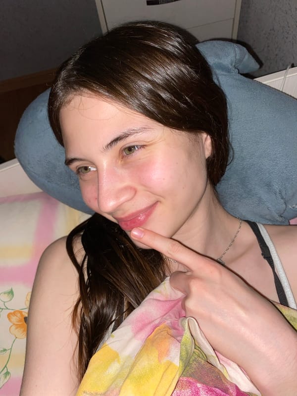 Woman photographed in bedroom poses in Votkinsk, Russia