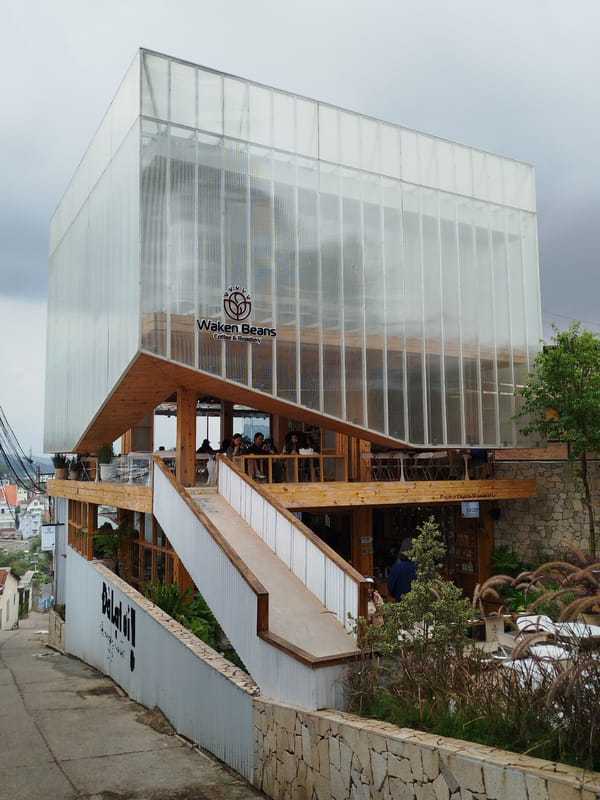 Overcast morning cafe scenes documented across Da Lat, Vietnam