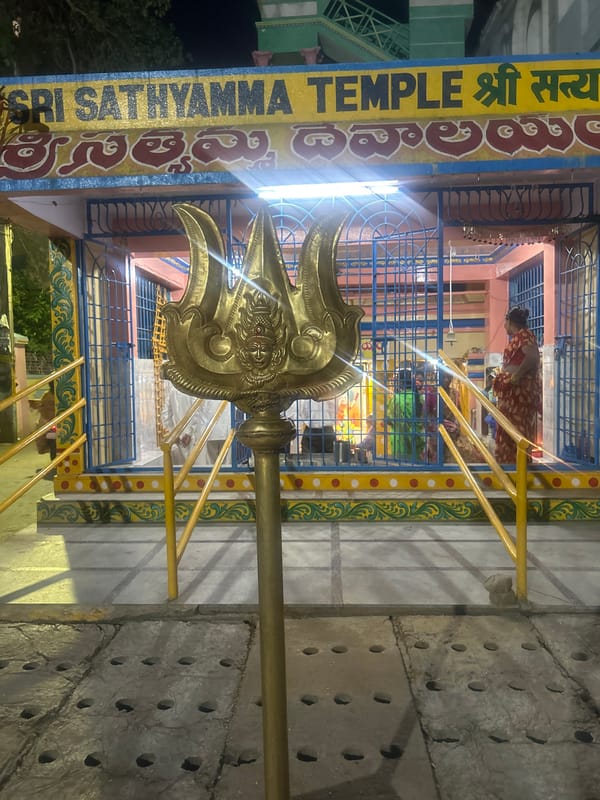 Temple visits and yoga murals captured in Puttaparthi