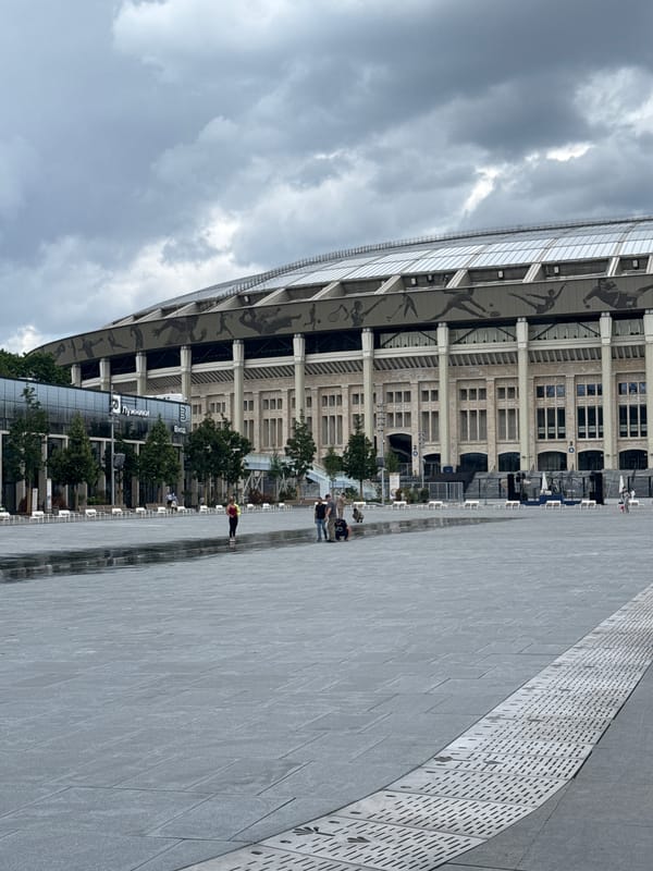 Morning walk around Luzhniki Stadium and the Sparrow Hills area