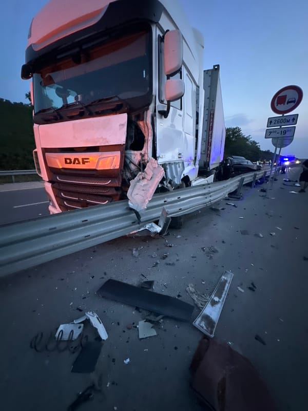 Multi-vehicle highway collision reported in Chirpan, Bulgaria