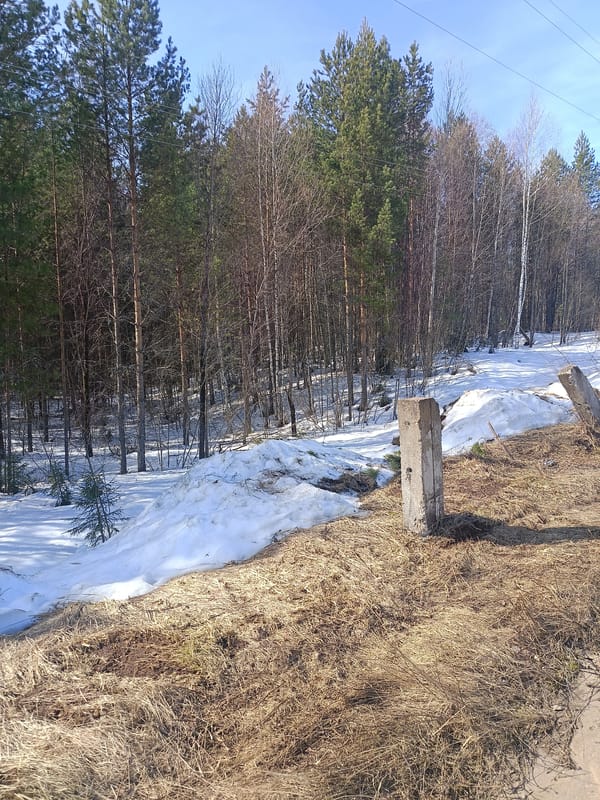 Winter railroad scenes captured near Chaikovsky, Russia