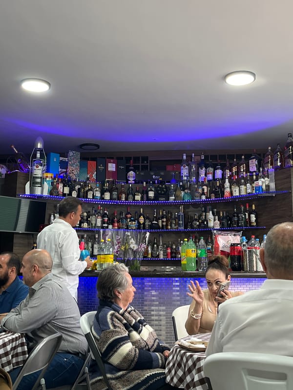 Evening dining scene captured at Tlaxcalancingo restaurant