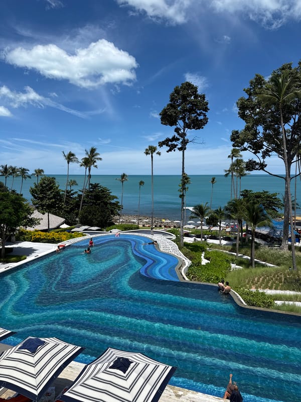Choeng Mon beachfront resort: pools, ocean views, and beach hangouts