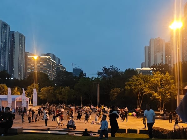 Snack brand promotional event draws crowd in Chongqing plaza