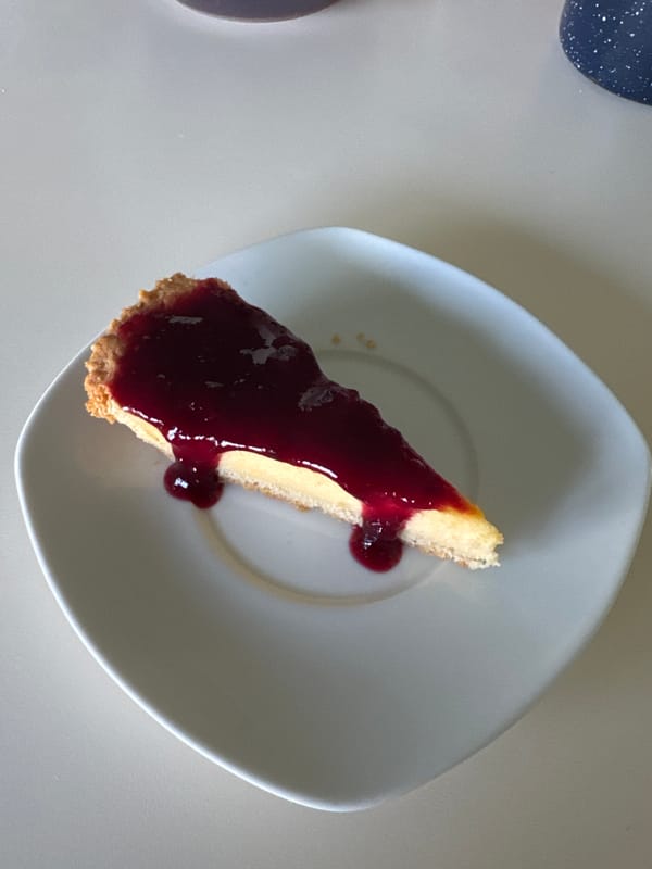VR Gaming Session with Dessert in Puebla, Mexico