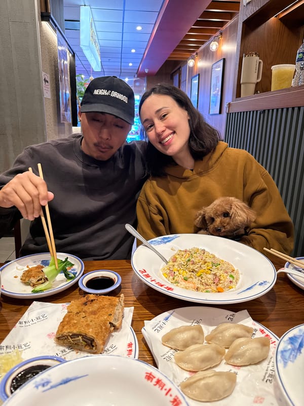 Couple dines with hidden dog at Upper Merion restaurant