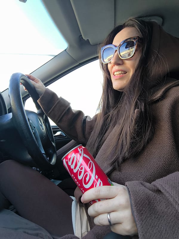 Woman in tortoiseshell sunglasses spotted in car in Riga