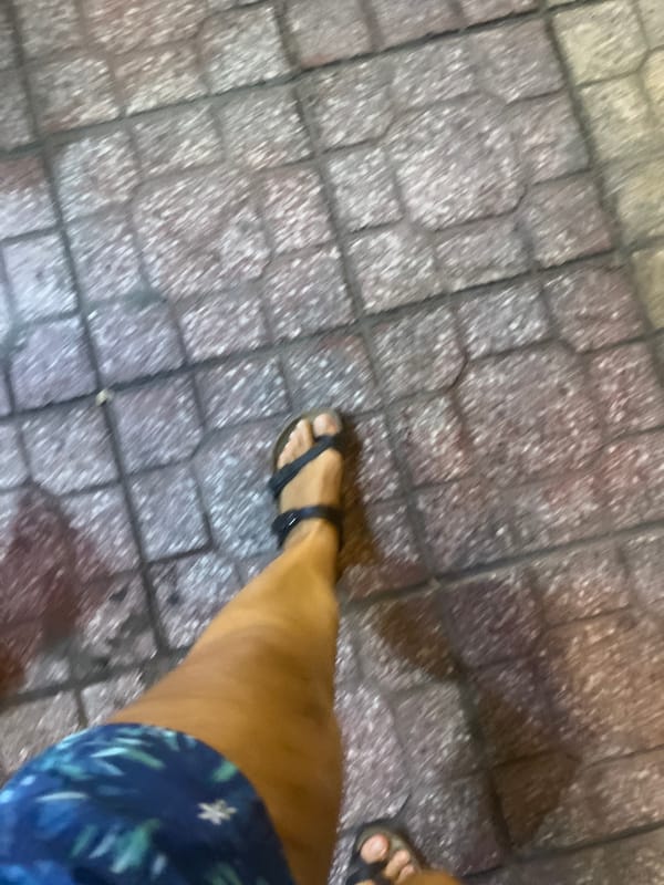Tourist documents Vietnamese dining experience in Nha Trang