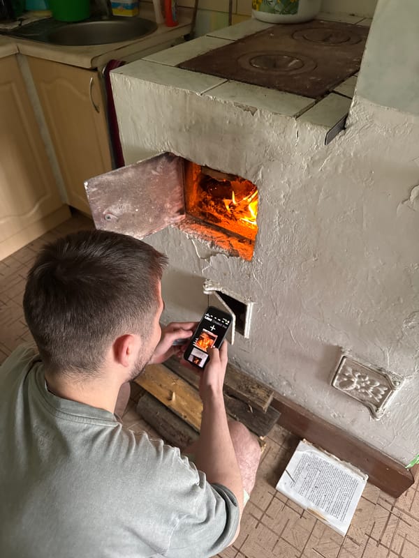 Man documents traditional stove fire in rural Russian home