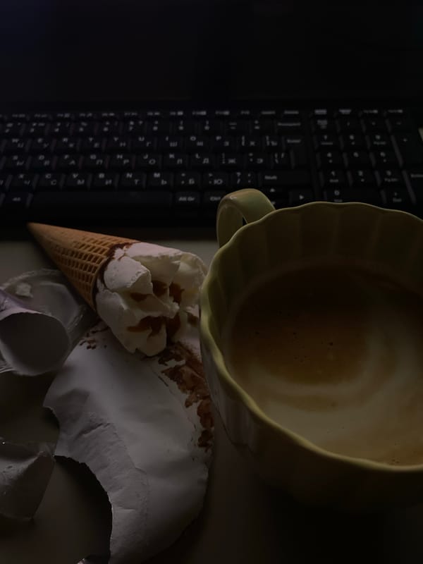 Coffee break and flower arrangements documented in Björklinge