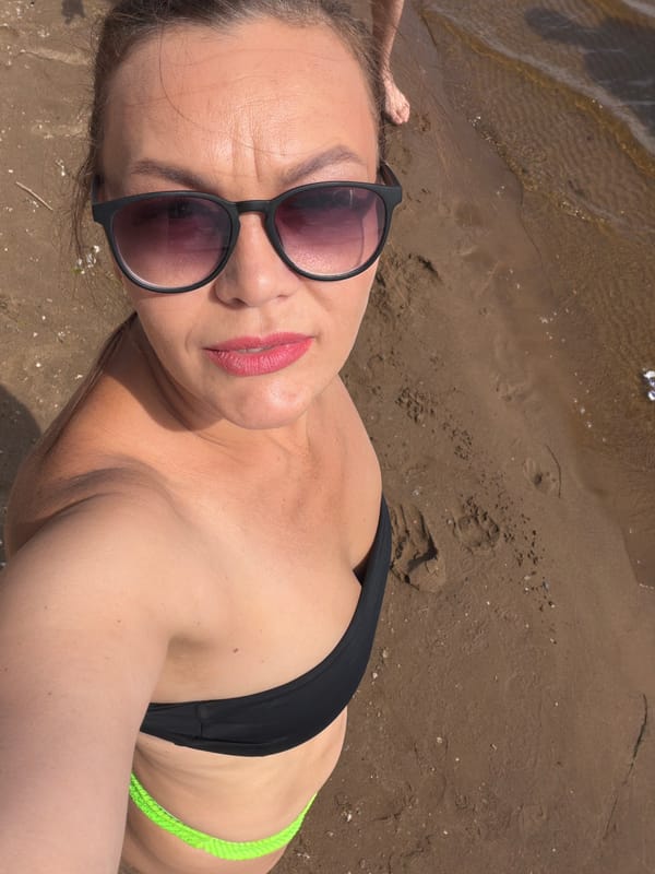 Family beach day on the Volga, baby included