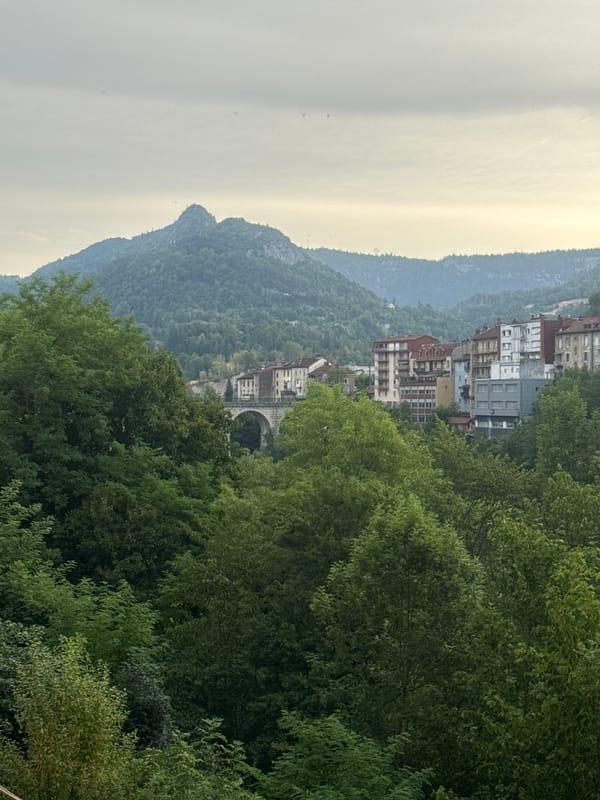 Portraits and panoramas from Saint-Claude's mountain setting