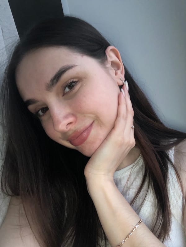 Afternoon photo session documented in Noviy, Russia