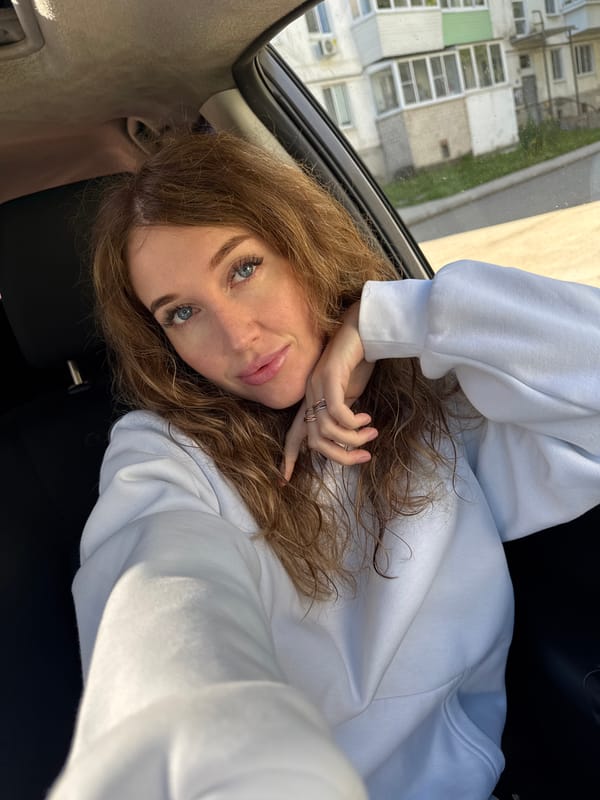 Early morning in Chaikovsky: car moments, a dog, and open water