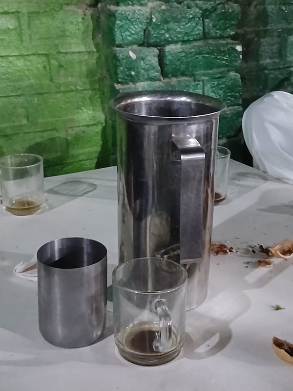Daily life scenes documented in Quetta tea stalls