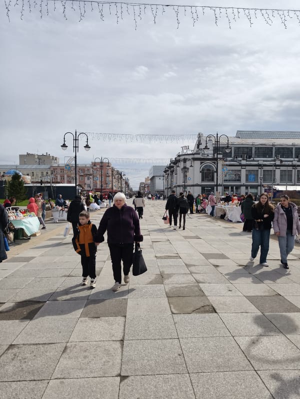 Zebra mascot draws crowds at Saratov circus Sunday morning
