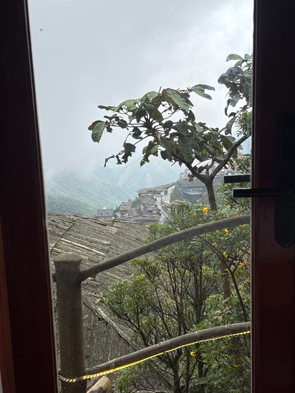 Travelers document morning stay in Binh Lu mountain village