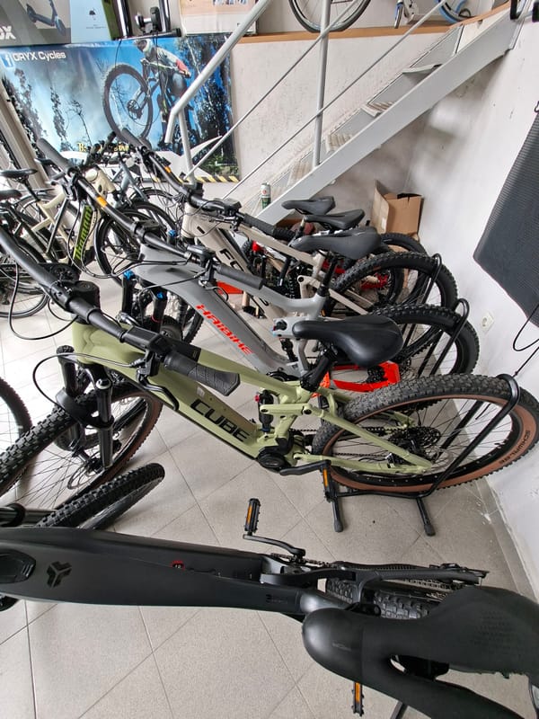 Mixed scenes documented in Gabrovo bicycle shop area