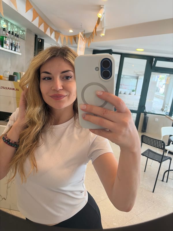 Woman selfies, abandoned suitcase spotted in Budva Montenegro