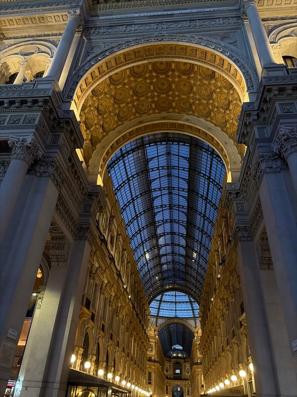 Evening stroll through Milan's historic center and concert scene