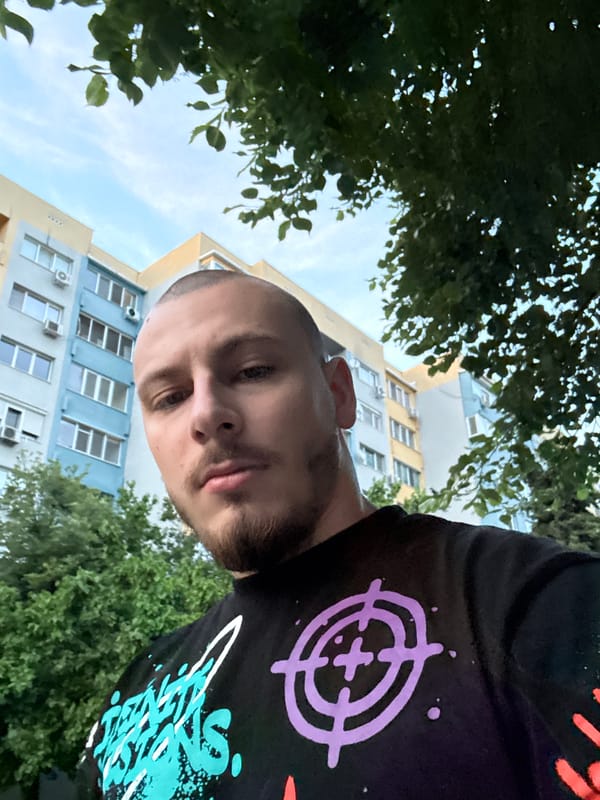 Man walks dog, takes selfies in Stara Zagora