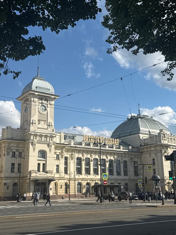 Afternoon tour of historic Saint Petersburg landmarks and parks