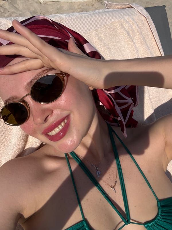 Sunny morning leisure captured at Abu Dhabi's Emirates Palace