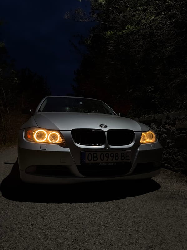 BMW photographed on dark road in Lovech, Bulgaria