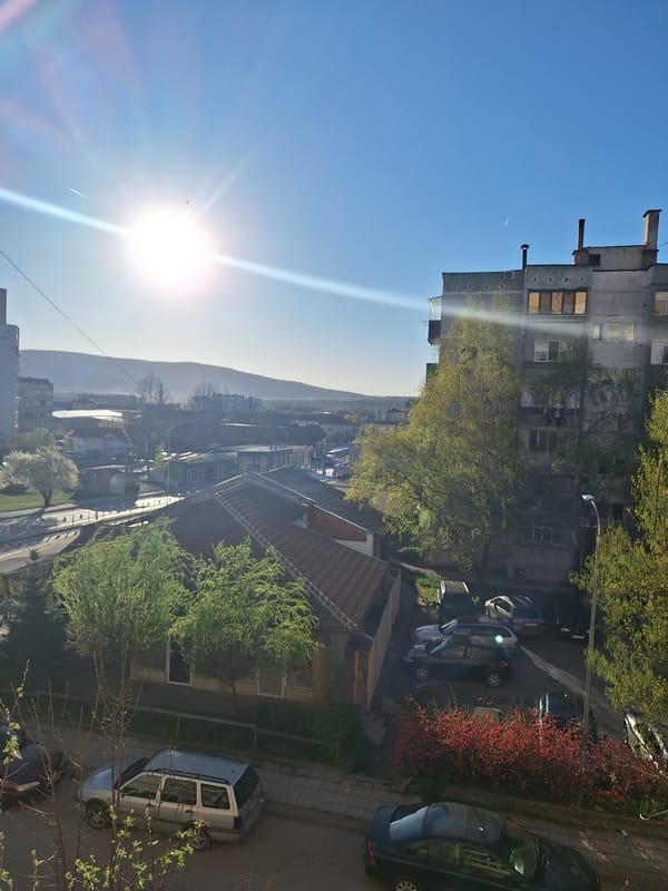 Morning domestic scenes captured across seven minutes