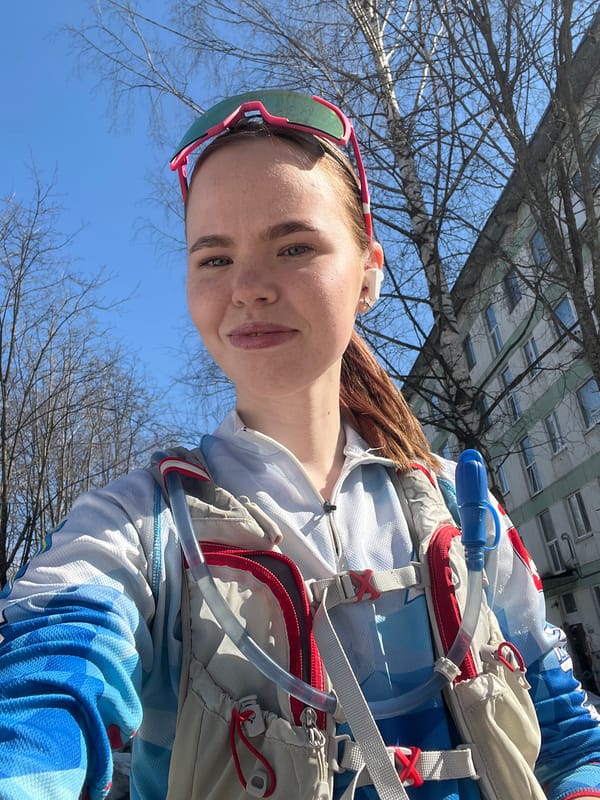 Woman documents morning routine with selfies in Chaikovsky, Russia