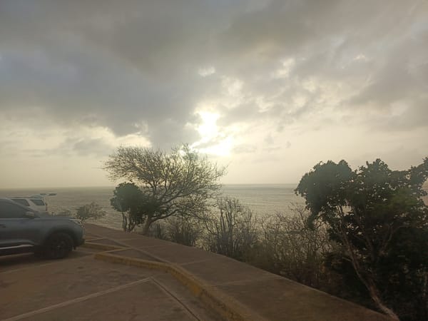Sunset photography session captures Juan Griego coastal views