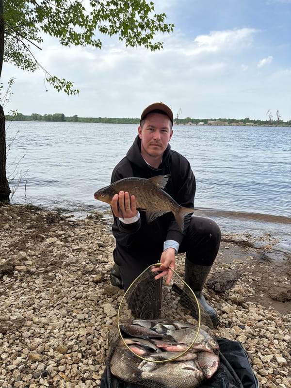 Early morning fishing session documented near Noviy, Russia