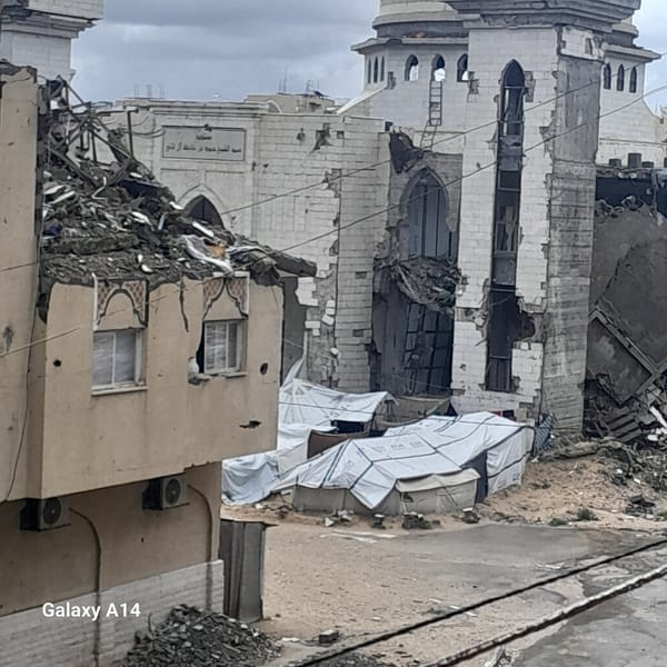 Urban destruction and displacement camps documented in Khan Yunis
