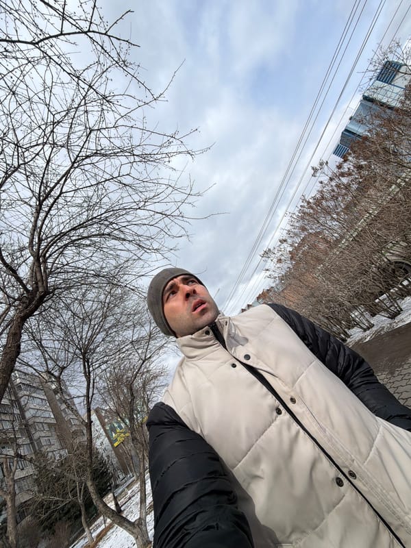 Street crews clear snow from Krasnoyarsk sidewalks