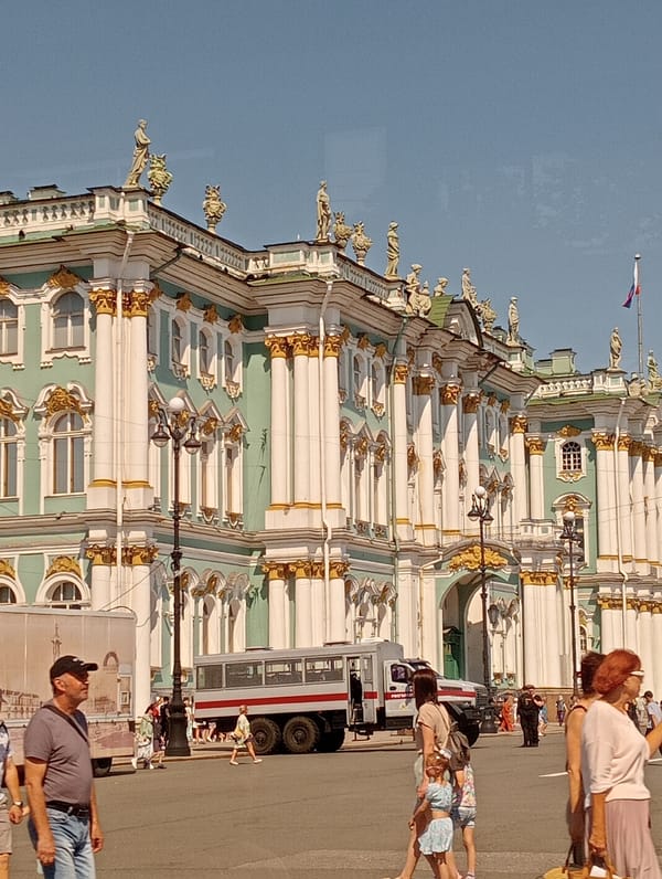 Live classical music and landmark views across central Saint Petersburg