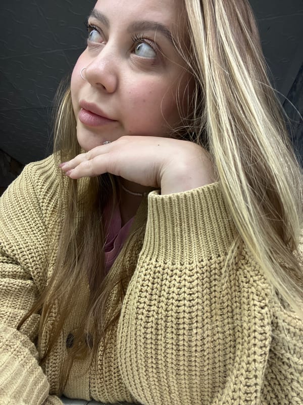 Portrait photos taken in Novopokrovskaya show woman, family moments