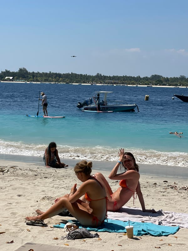 Beach clubs, paddleboards, and street scenes on Gili Trawangan