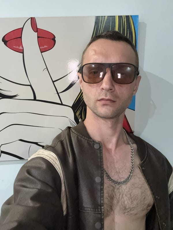 Styled portraits and pop art in a Kaliningrad space