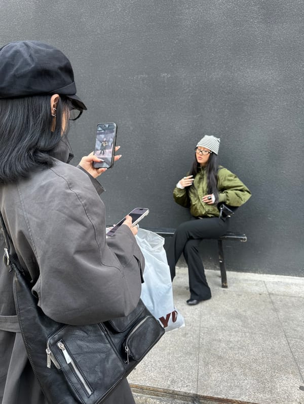 Morning street life and retail scenes documented across Seoul