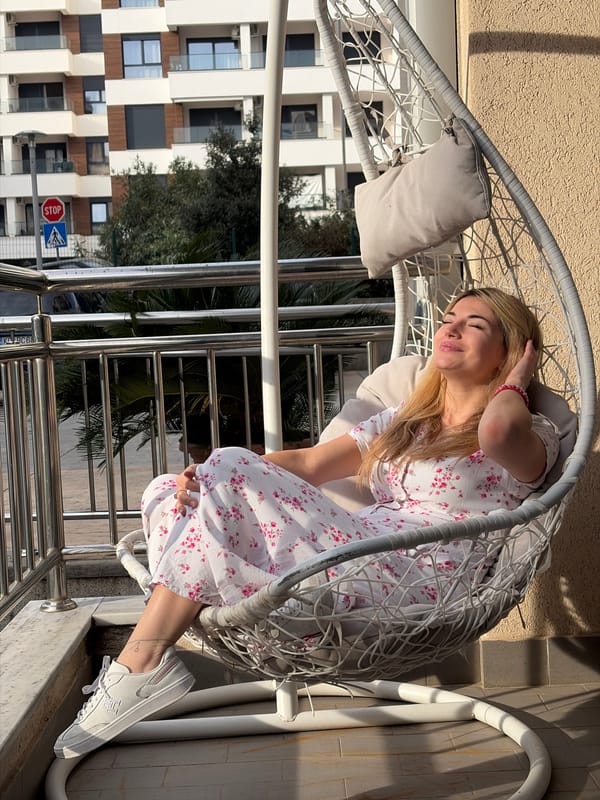 Woman films herself eating sushi, snacks in Budva