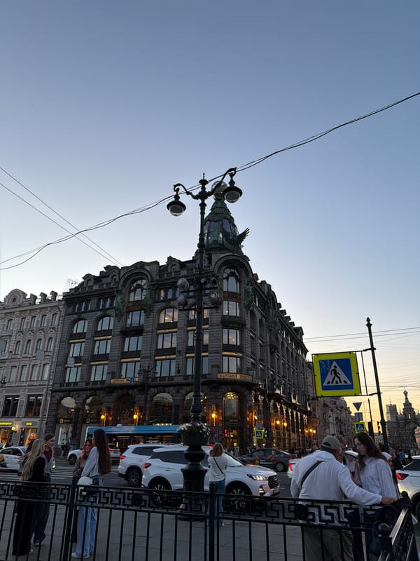 Evening stroll through Saint Petersburg's historic city center