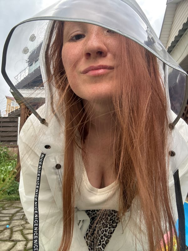 Woman documents rainy day walk in Nizhny Novgorod