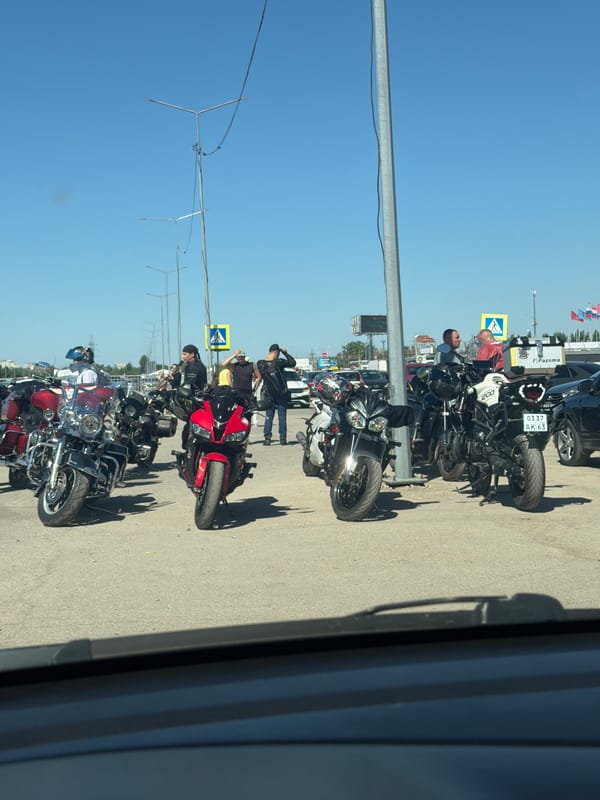 Motorcycle gathering draws spectators in Samara, Russia