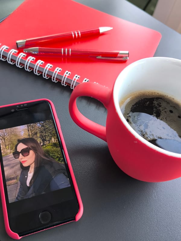 Morning moments in Riga: flowers, coffee, and creative arrangements