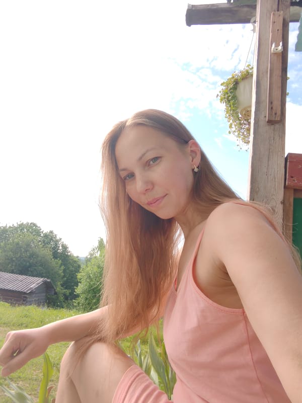 Morning selfies and rural scenery in Чухлэм, Russia