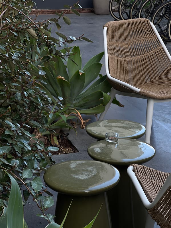 Artistic scenes and daily moments captured across Tel Aviv