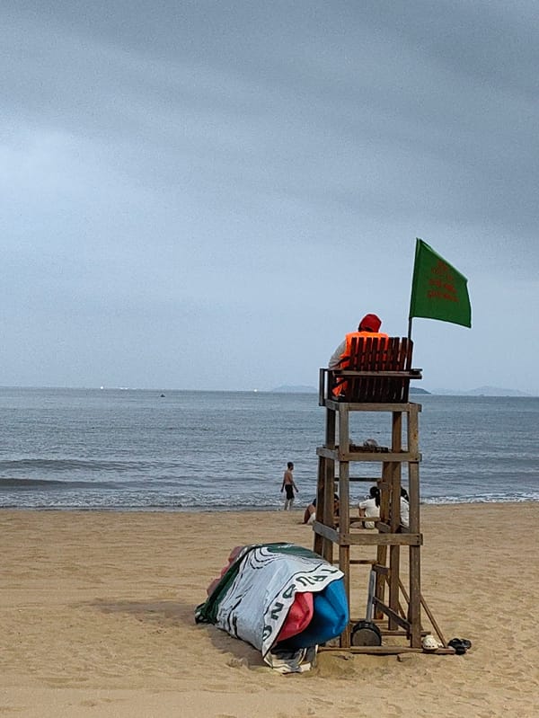 Morning beach life documented in Quy Nhon Ward, Vietnam