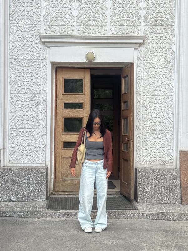 Morning tourism at Bishkek cultural landmarks documented by witnesses