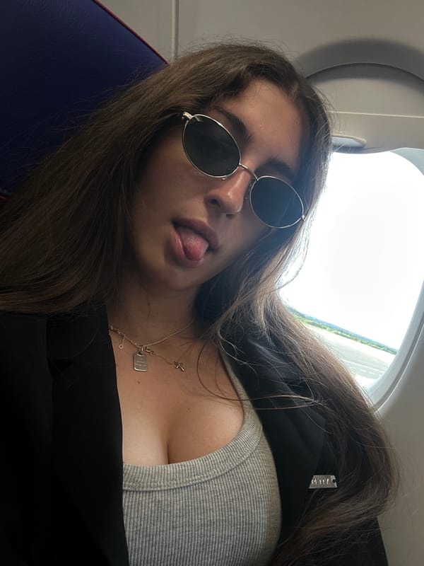 Passenger documents Wizz Air travel experience at Dortmund Airport